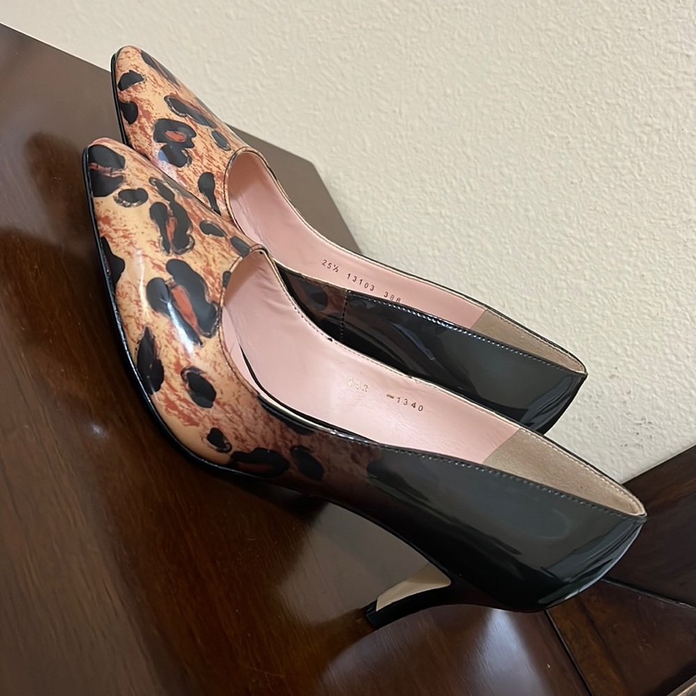 Andrea Shoes animal print size 8.5. Brand New. No box.